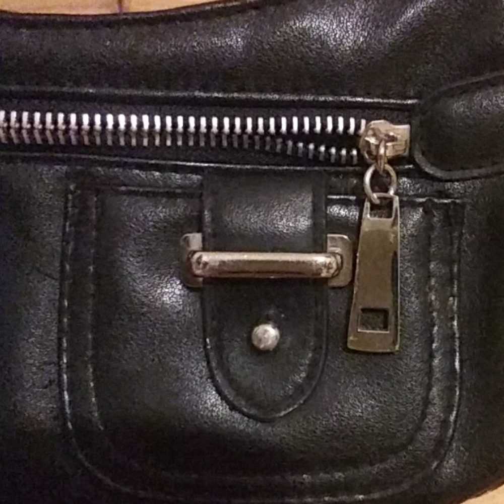 Purse - Picture 3 of 5